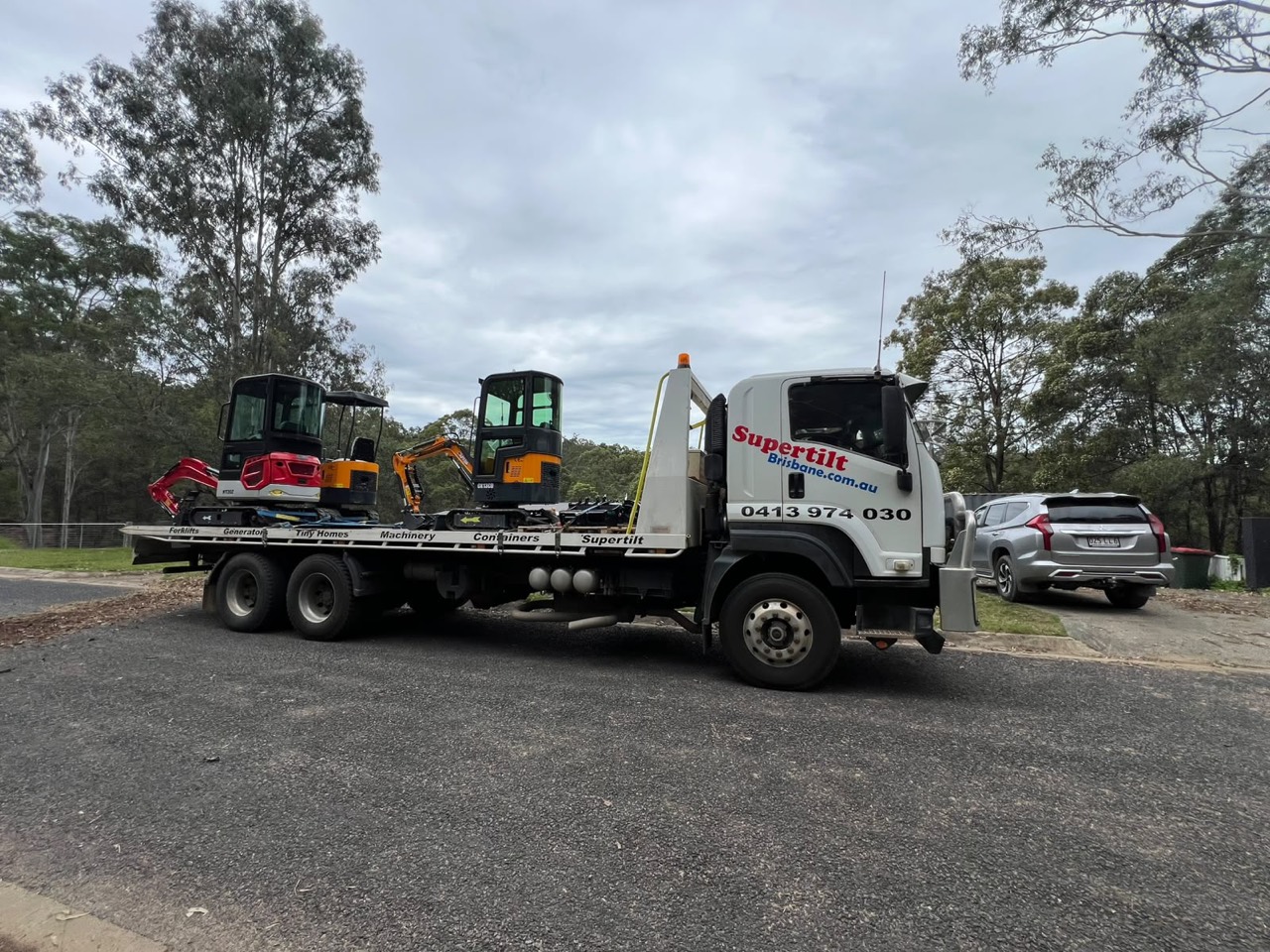 Bobcat & Skid Steer Transport — Supertilt Brisbane
